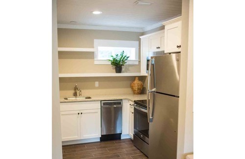 Destin House | Gorgeous Home by the Bay | Short Drive to Beach | Walk to Area Attractions!