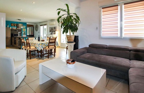 Aubignan House | Gorgeous home in Aubignan