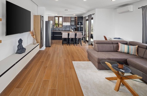 Bale House | Gorgeous home in Bale with WiFi