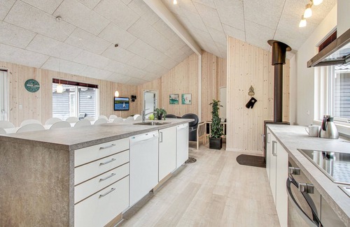 Bogense House | Gorgeous home in Bogense with sauna