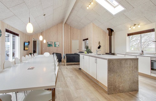 Bogense House | Gorgeous home in Bogense with sauna