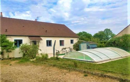 Briare House | Gorgeous Home In Briare With Sauna