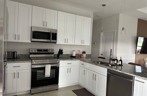 Jacarandas House | Gorgeous home in Cape Coral