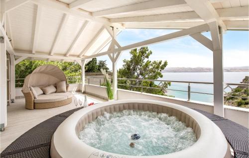 Ribarica House | Gorgeous Home In Cesarica