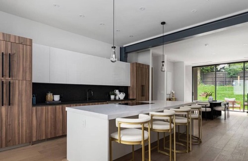 SouthPark Apartment | Gorgeous Home in Charlotte #103