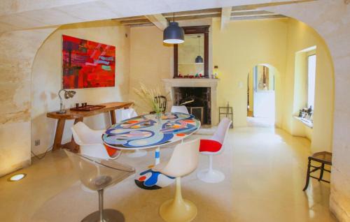 Clansayes House | Gorgeous Home In Clansayes Clansayes