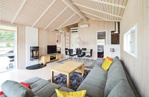 Krejbjerg House | Gorgeous Home In Ejstrupholm With Sauna
