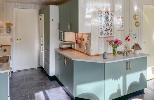Hvalpsund House | Gorgeous home in Farsø with WiFi