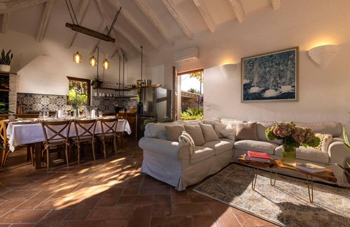 Molunat House | Gorgeous home in Gruda
