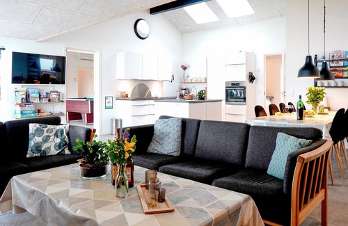 Flovt Strand House | Gorgeous home in Haderslev with WiFi
