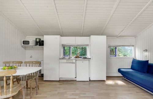 Hampen House | Gorgeous home in Hampen with WiFi