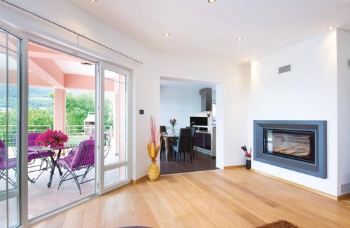 Opatija House | Gorgeous home in Icici with sauna