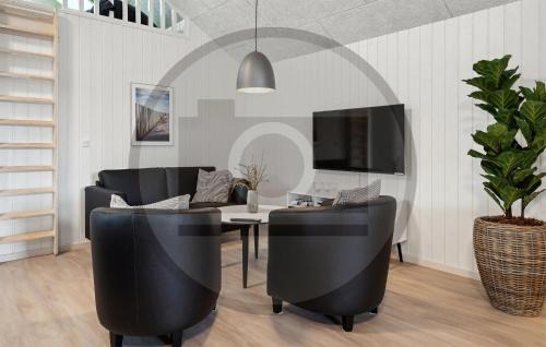 Jesendorf House | Gorgeous Home In Jesendorf With Sauna