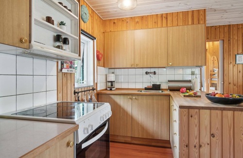 Ebdrup House | Gorgeous home in Kolind with WiFi