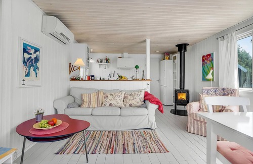 Vestero Havn House | Gorgeous home in Læsø with WiFi