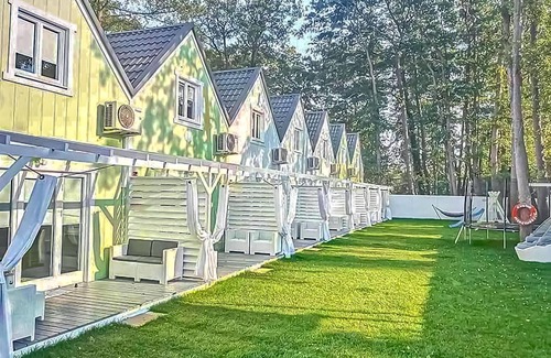 Miedzywodzie House | Gorgeous home in Miedzywodzie with WiFi