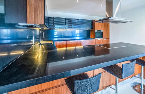 Businci House | Gorgeous home in Okrug Gornji