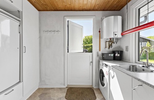 Saksild Strand House | Gorgeous home in Odder with WiFi