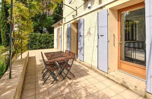 Orange House | Gorgeous home in Orange