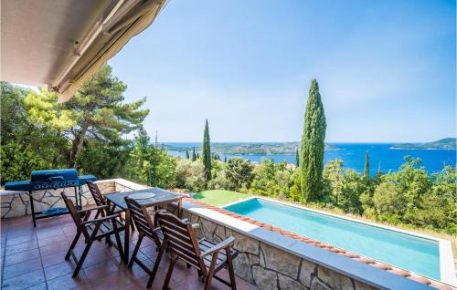 Orasac House | Gorgeous Home In Orasac With Kitchen
