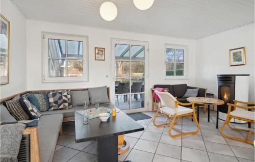 Tørresø House | Gorgeous Home In Otterup With Kitchen