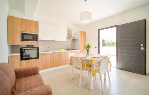 Realmonte House | Gorgeous Home In Realmonte With Kitchen