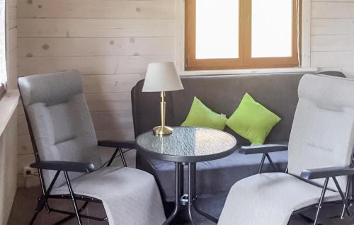 Ryn House | Gorgeous Home In Rybical With Kitchen