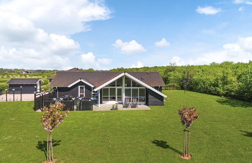 Skovmose House | Gorgeous home in Sydals with WiFi