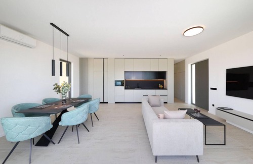 Kraj House | Gorgeous home in Tkon