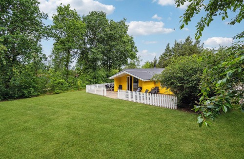 Arrild Ferieby House | Gorgeous home in Toftlund with kitchen
