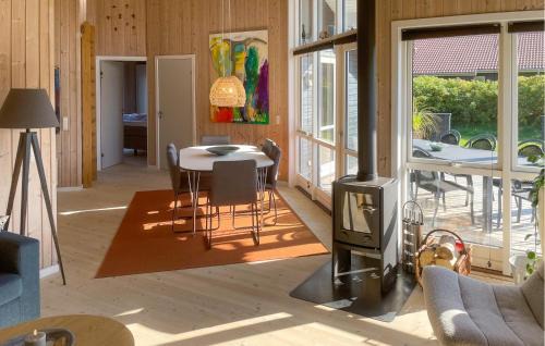 Nørre Fjand House | Gorgeous Home In Ulfborg With Kitchen