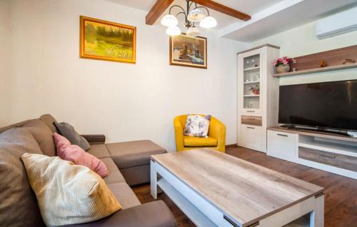 Veli Brgud House | Gorgeous Home In Veli Brgud With Wifi