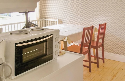 Vimmerby Municipality House | Gorgeous home in Vimmerby with kitchen