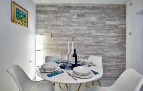 Varazdinske Toplice House | Gorgeous Home In Vrtlinovec With Sauna
