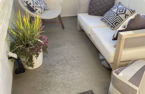 Hermosa Beach House | Gorgeous home steps to the beach