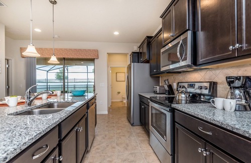 Four Corners House | Gorgeous Home w/Private Pool! *Minutes from Disney*