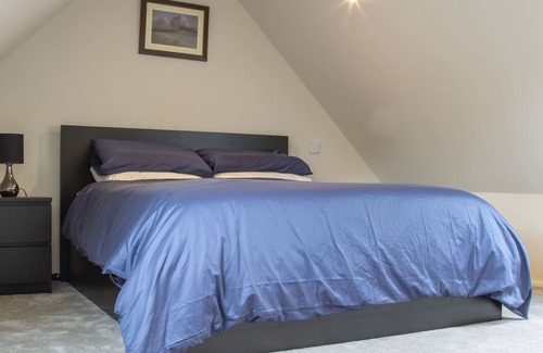 St Martins House | Gorgeous loft set in tranquil grounds with views of the Llangollen canal.