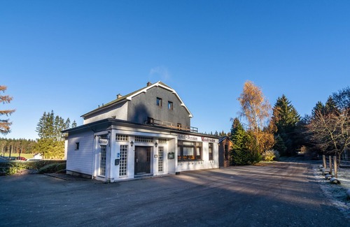Buellingen Villa | Gorgeous Mansion with Swimming Pool and Sauna in Büllingen