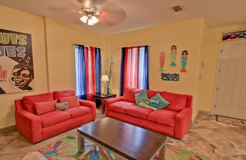 South Padre Island Condo | Gorgeous Modern Condo in the Heart of South Padre By Rent On Padre