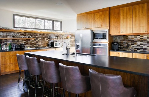 Central East Austin House | Gorgeous Modern Home in East Austin!