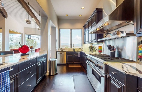 Snowmass Village House | Gorgeous mountain mansion with amazing views & pool table - close to the slopes