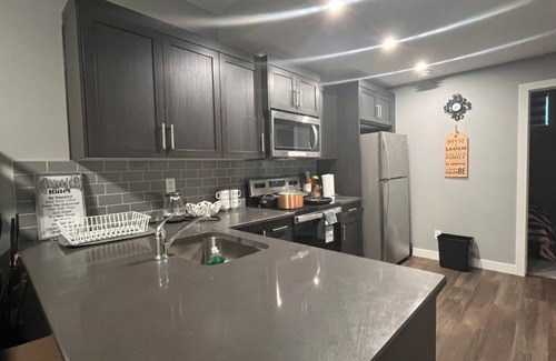 Northwest Calgary House | Gorgeous New Built 2 Bedroom 1 Bathroom Guest Suite