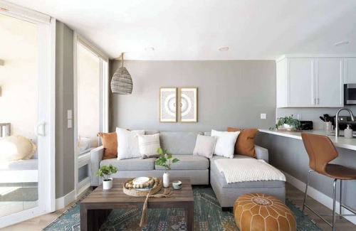 Solana Beach Condo | Gorgeous Oceanfront Condo | Endless Views | Pool