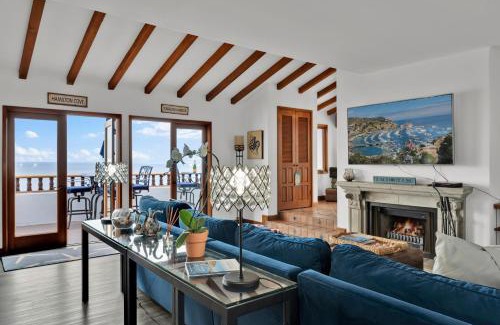 Avalon House | Gorgeous Oceanfront Villa With Panoramic Views