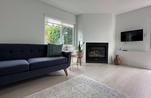 Maple Ridge House | Gorgeous one bedroom and pet friendly home away from home.