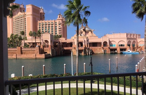 Paradise Island Villa | Gorgeous one bedroom timeshare available at Harborside at the Atlantis Resort!
