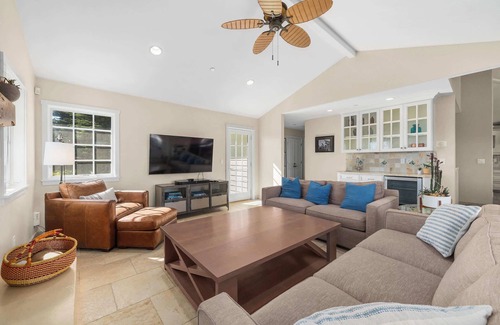 Opal Cliffs House | Gorgeous Pleasure Point Home - Sleeps 10!