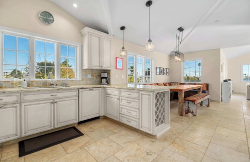 Opal Cliffs House | Gorgeous Pleasure Point Home - Sleeps 10!