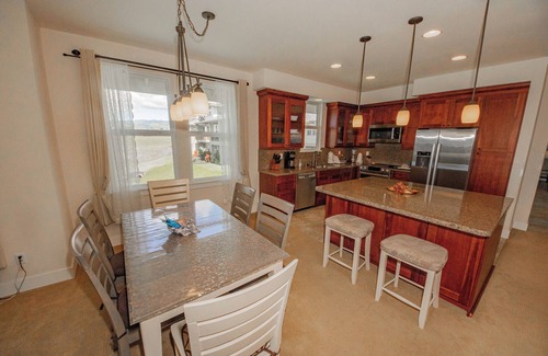 Poipu House | Gorgeous Poipu 5 Bedrooms for 12 with AC!