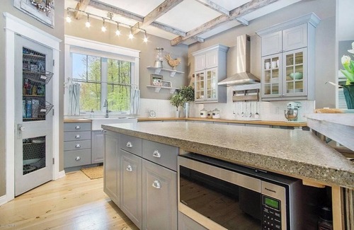 Saugatuck House | Gorgeous private farmhouse! Heated pool, hot tub & barn in winter. Sleeps 25